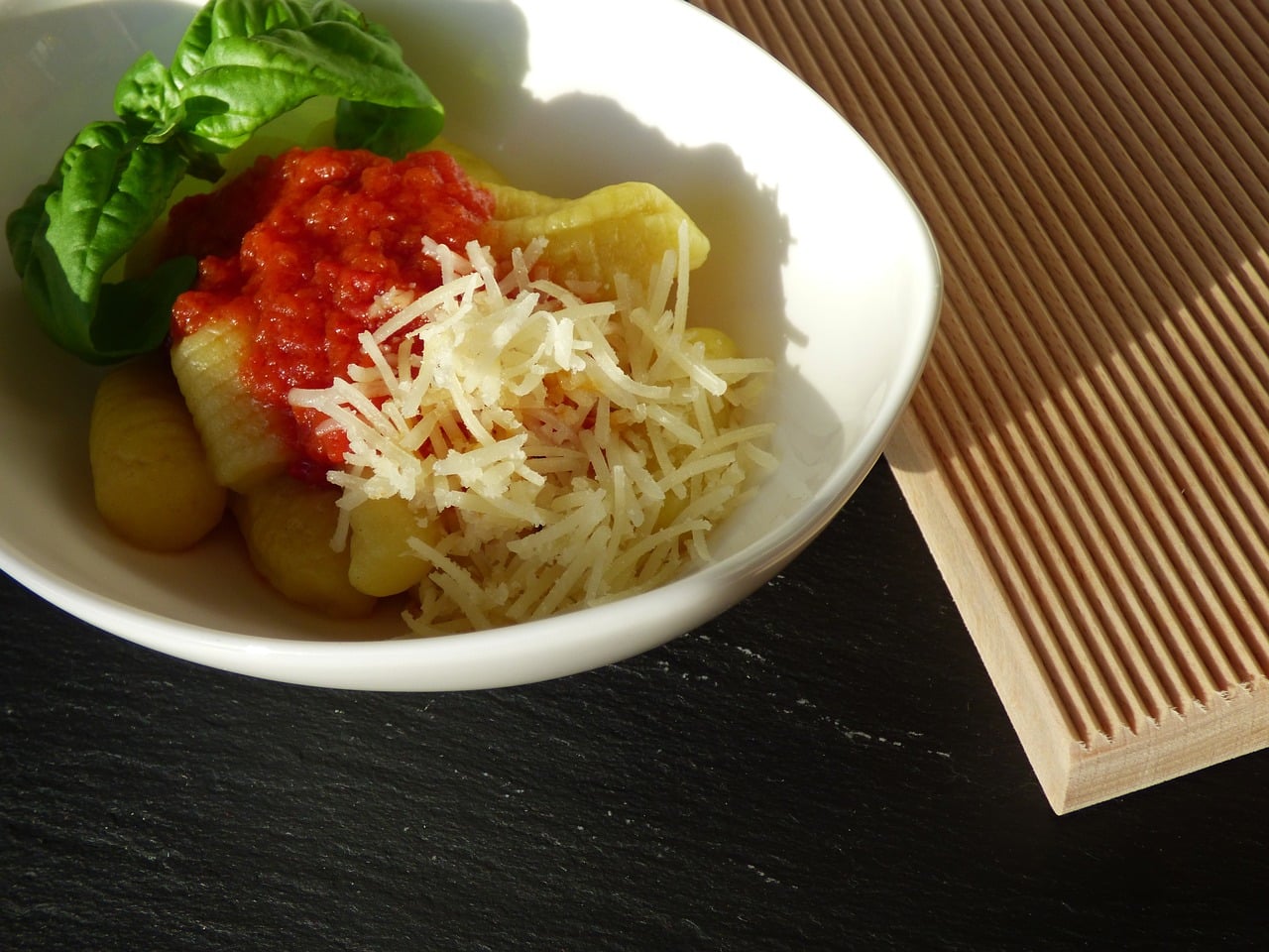 Follow A Mediterranean Diet Without Having To Buy Expensive Diet Tomato gnocchi